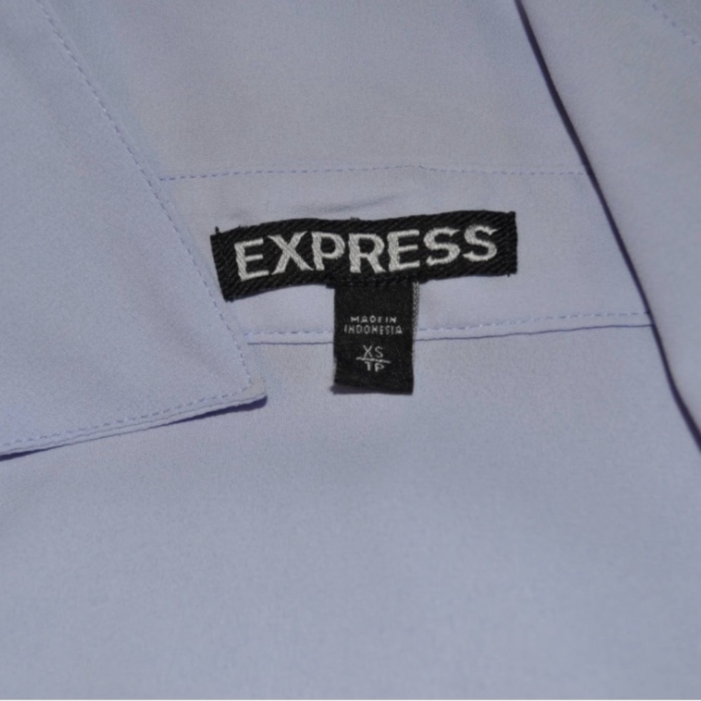 Express Lavender 1/4 botton Blouse - Picture 10 of 13